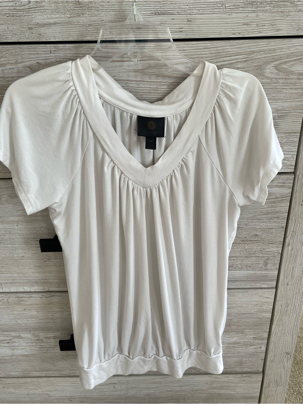 JM Collection White Short Sleeve V-Neck Gathered Top petite medium cottagecore